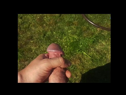❤️ Hottie mendapatkan vagina merah mudanya kacau dan mani dengan menyemprotkan di taman musim panas ️❌ Video anal pada kami id.risegame.top ️❤
